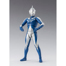 画像をギャラリービューアに読み込む, S.H.Figuarts ウルトラマンコスモス ルナモード