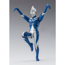 画像をギャラリービューアに読み込む, S.H.Figuarts ウルトラマンコスモス ルナモード