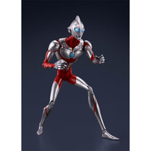 画像をギャラリービューアに読み込む, S.H.Figuarts ウルトラマン&エミ(ULTRAMAN: RISING)