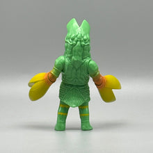 画像をギャラリービューアに読み込む, MAXTOY ミニソフビ 怪獣倉庫シリーズ バルタン星人
