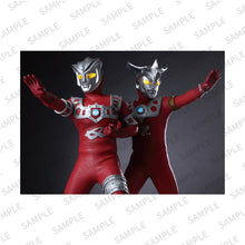 画像をギャラリービューアに読み込む, ブロマイド ウルトラマンレオ＆アストラ
