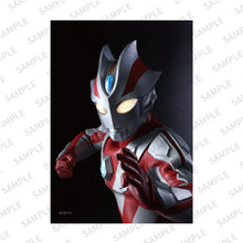 画像をギャラリービューアに読み込む, ブロマイド ウルトラマンマックス＆ウルトラマンゼノン
