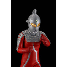 画像をギャラリービューアに読み込む, 海洋堂 Character Classics 「X-TREME- ウルトラセブン」
